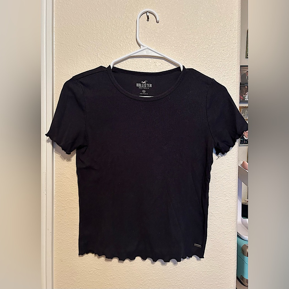 Hollister Gently Worn Black Ripple Bottom and Short Sleeved Cropped Shirt